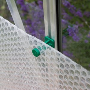 Elite Bubble Plastic + 30 Lining Hooks Clips