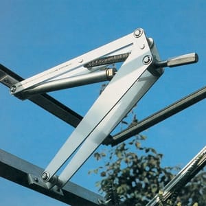 Bayliss MK7 automatic roof vent opener for greenhouse tomato growing