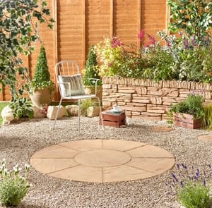 Abbey 2.4m Round Paving Kit in York Gold