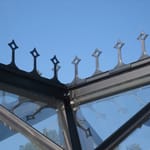 Vitavia Black Cresting