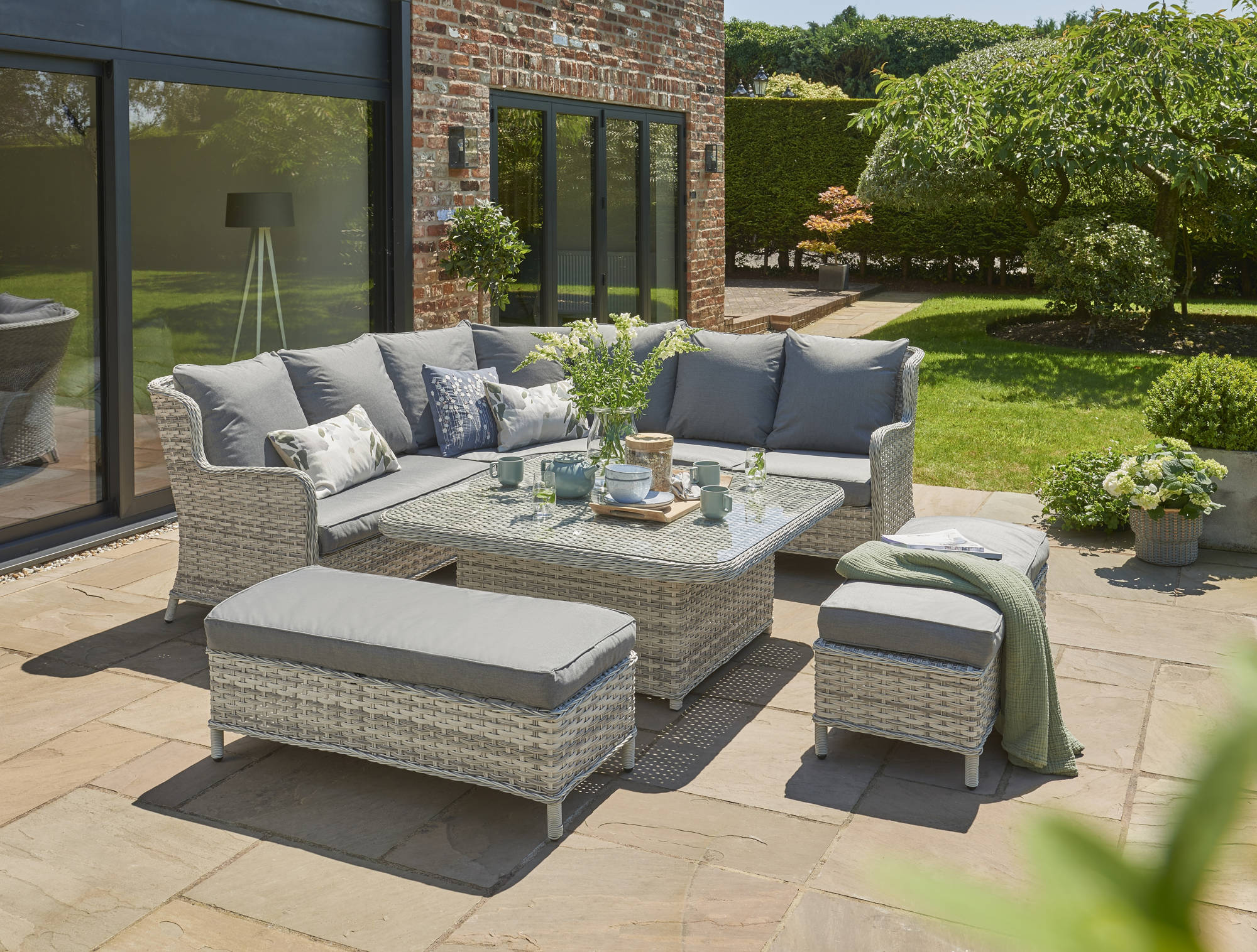 Garden Furniture Free UK Delivery