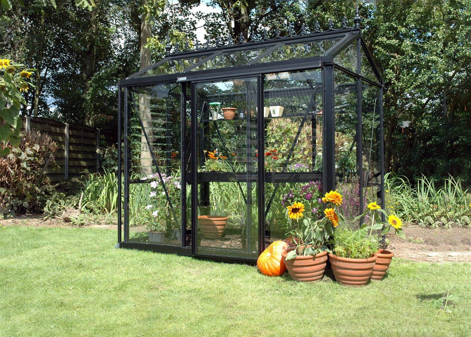 Janssens Urban Victorian 5x8 Greenhouse in Black